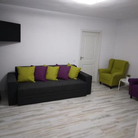 Luxury Apartament Curtea De Arges Ngoại thất bức ảnh