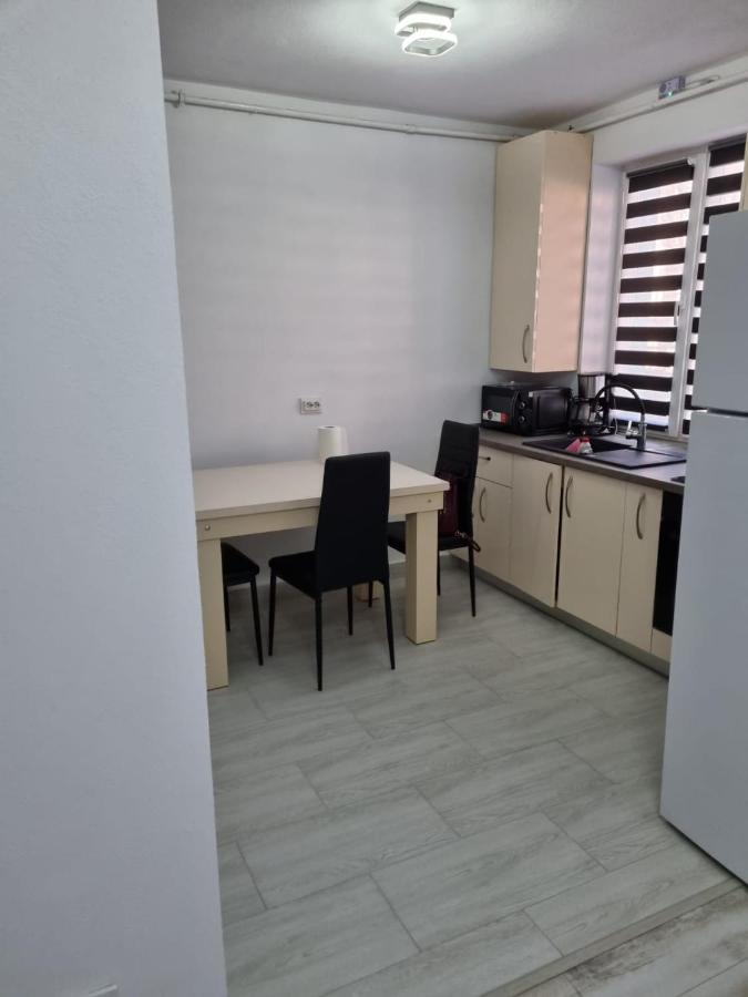 Luxury Apartament Curtea De Arges Ngoại thất bức ảnh